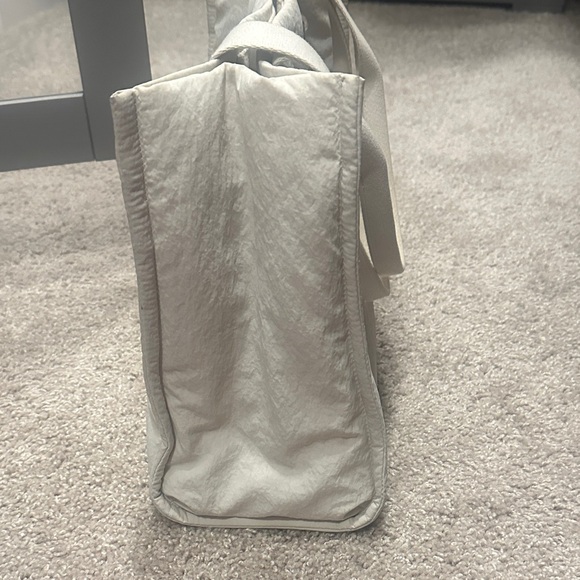 Lululemon Athletica White Tote Bag - Picture 3 of 9